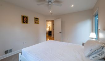 4614 ROXBURY Dr, Bethesda, MD 20814