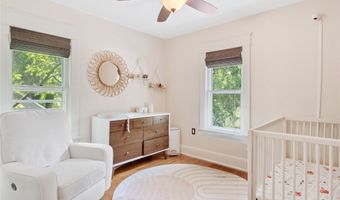 705 38th St, Des Moines, IA 50312