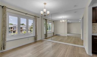 1419 N Forest Rd 7, Amherst, NY 14221