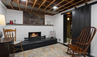 830 Redeemer Ave, Ann Arbor, MI 48103