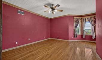 646 S Country Estates Ln, Bloomfield, IN 47424