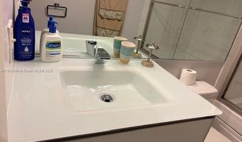 19501 E Country Club Dr 9601, Aventura, FL 33180