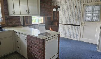 2 Jeffrey Ln, Albany, NY 12211