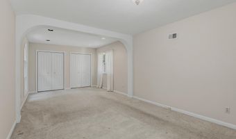 7607 MARYKNOLL Ave, Bethesda, MD 20817