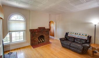 301 E 7th St, Alton, IL 62002