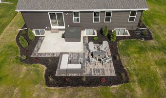 5702 N YOSEMITE Ln, Appleton, WI 54913