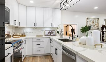 3058 Uaawa Pl, Honolulu, HI 96819