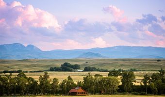 258 A Howie Rd, Big Timber, MT 59011