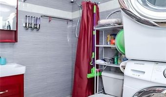 2536 E 1st St 102, Brooklyn, NY 11223