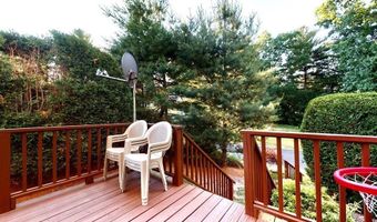 445 Captain Eames Cir 445, Ashland, MA 01721