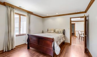 616 W Park St, Arlington Heights, IL 60005