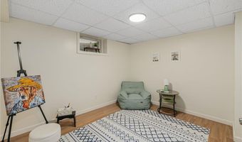 461 River Rd, Lincoln, RI 02865