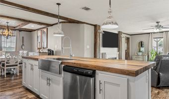 602 S 3rd St, Abbott, TX 76621