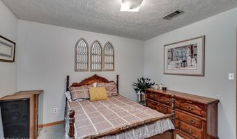 180 Alton Cir, Benton, MS 39039