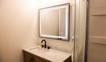 1980 Summit St 1, Columbus, OH 43201