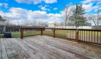 357 N PIONEER Dr, Addison, IL 60101