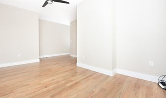 527 E Main St 2nd floor Right, Bridgeport, CT 06608