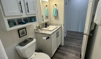 25 Park Ln, Arundel, ME 04046