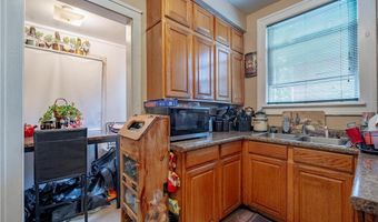 531 Fernwood Dr, Akron, OH 44320