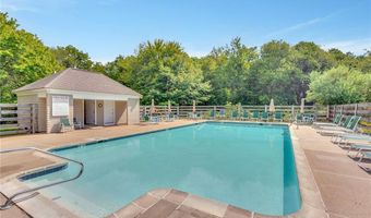 19 Vanderbilt Dr, Narragansett, RI 02882