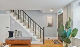 18 River St 18, Andover, MA 01810