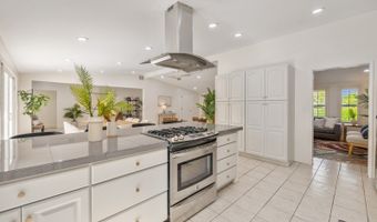 923 Mokapu Blvd, Kailua, HI 96734
