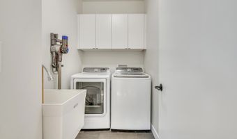 160 Park Pl, Arnolds Park, IA 51331