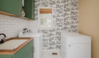 4004 POPLAR Dr, Adamsville, AL 35005