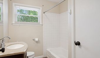 339 S Madison St, Adrian, MI 49221