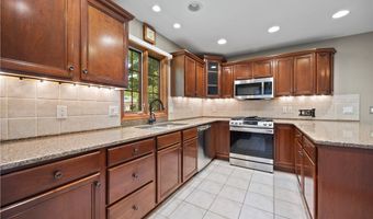 939 Barberry Cir, Amherst, OH 44001