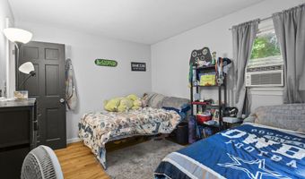 49 Ironworks Rd, Clinton, CT 06413