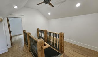 3073 State Highway Ww, Aurora, MO 65605