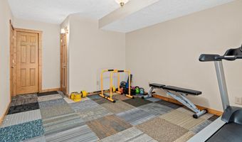 8574 134th St W, Apple Valley, MN 55124