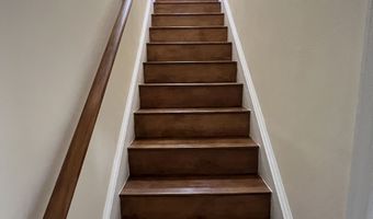 51 South St, Danbury, CT 06810