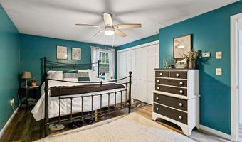 279 Dunn Rd, Belgrade, ME 04917