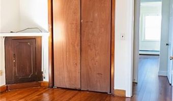 95 Elwyn St, Cranston, RI 02920