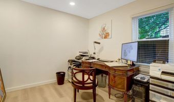 2113 N LINCOLN St, Arlington, VA 22207