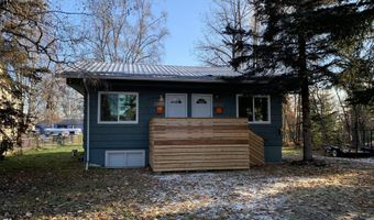 1521 Kinnikinnick St, Anchorage, AK 99508