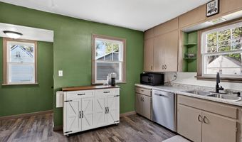 620 8th Ave E, Alexandria, MN 56308