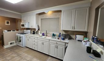 3200 RUSSELL Rd, Alexandria, VA 22305