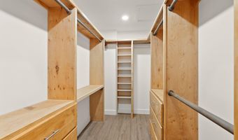 5104 BIRCH Ln, Annandale, VA 22003