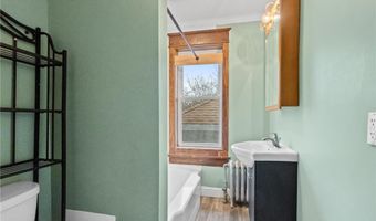 320 7th Ave E, Alexandria, MN 56308