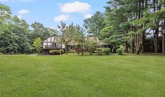 10 Abbott Valley View Dr, Cumberland, RI 02864