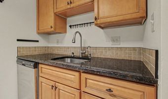 541 Long Shore Dr, Ann Arbor, MI 48105