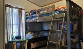 6577 S Fowler Rd, Bloomfield, IN 47424