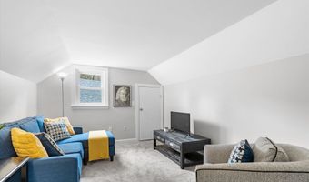 3 Chickadee Ct, Bedford, NH 03110