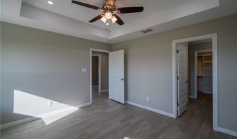 1047 N King St, Alice, TX 78332