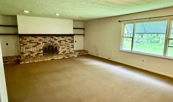 3325 Canaday Dr, Anderson, IN 46013