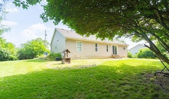 16166 Whitehead Dr, Argentine, MI 48451