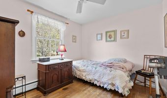 13 Canton Valley Cir, Canton, CT 06019